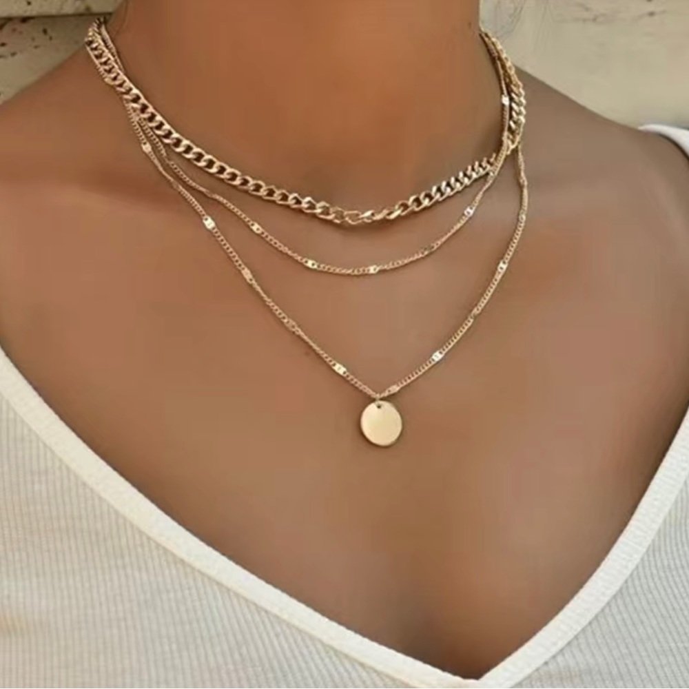 Layered Golden Chain Pendant Necklace Women’s Fashion Jewelry